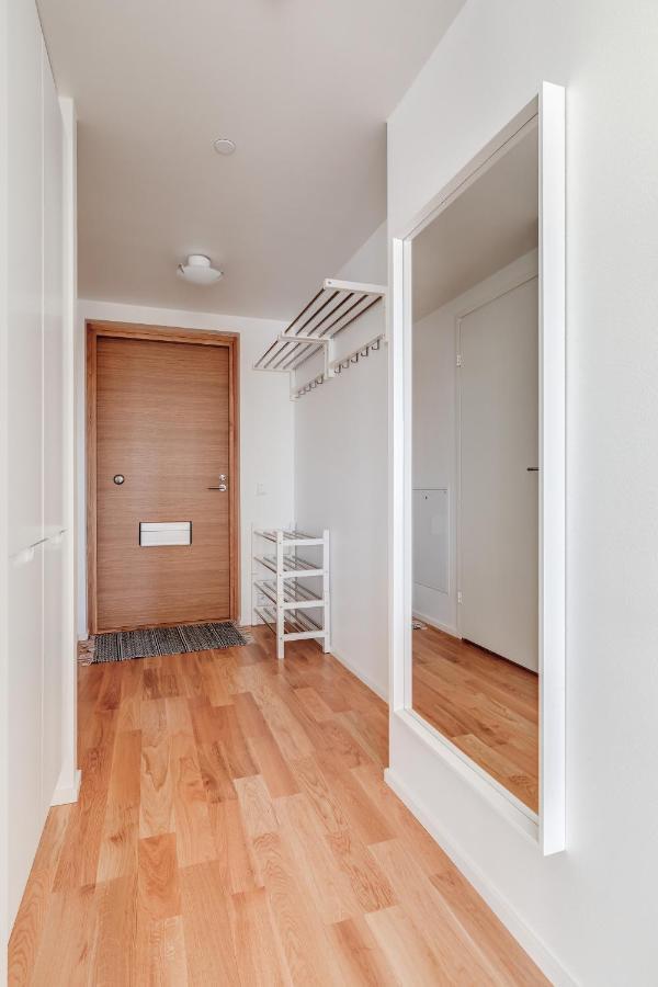 Tapiola Oak Apartment Еспоо Екстериор снимка